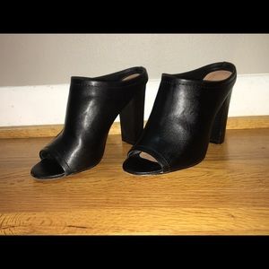 Women’s open-toe black booties